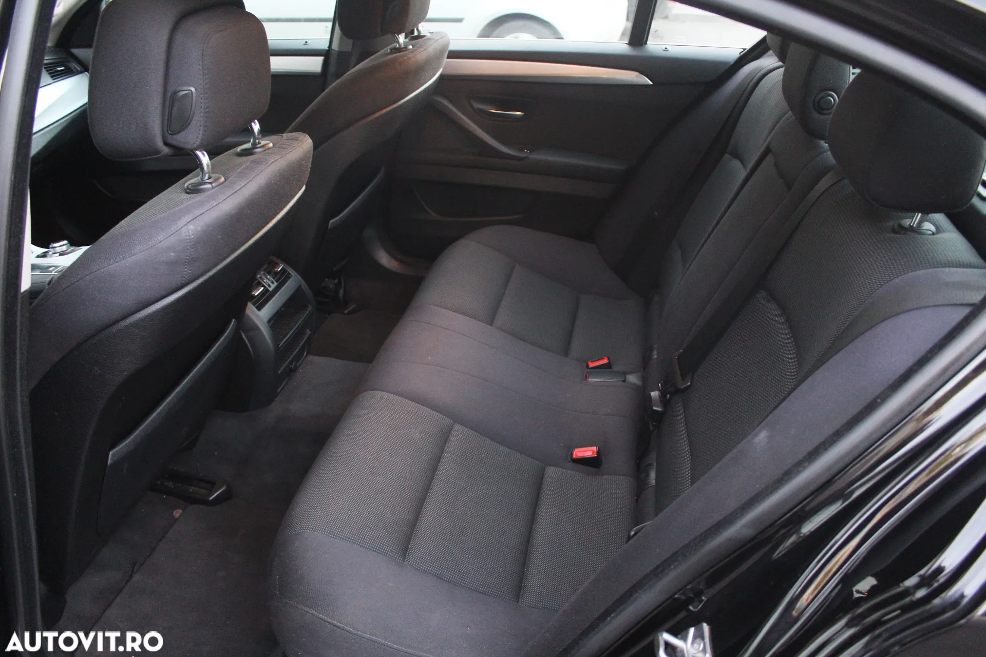 BMW Seria 5 520d - 19
