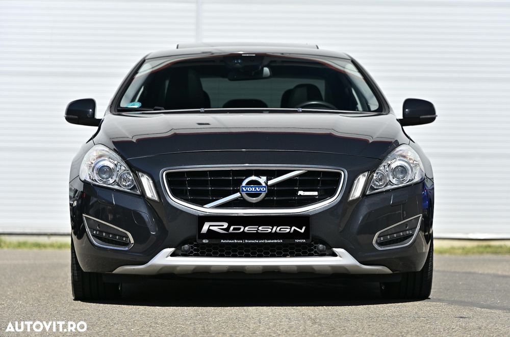 Volvo S60 D3 Geartronic R-Design - 18