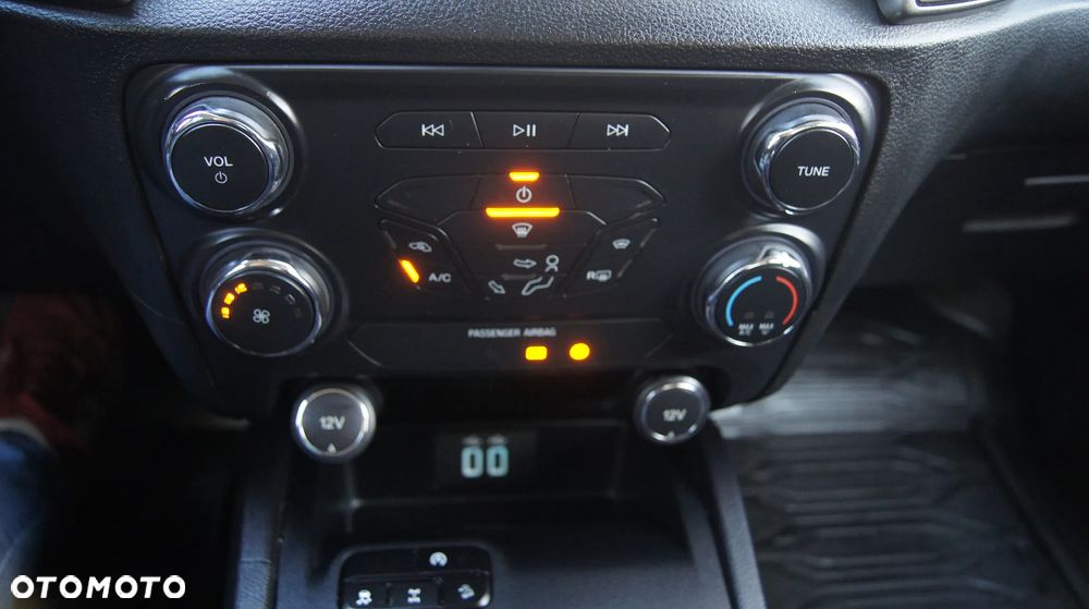 Ford Ranger 2.0 EcoBlue 4x4 DC Limited - 16