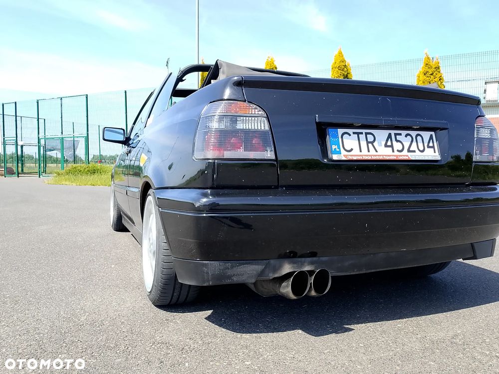 Volkswagen Golf Cabriolet 1.8 - 3