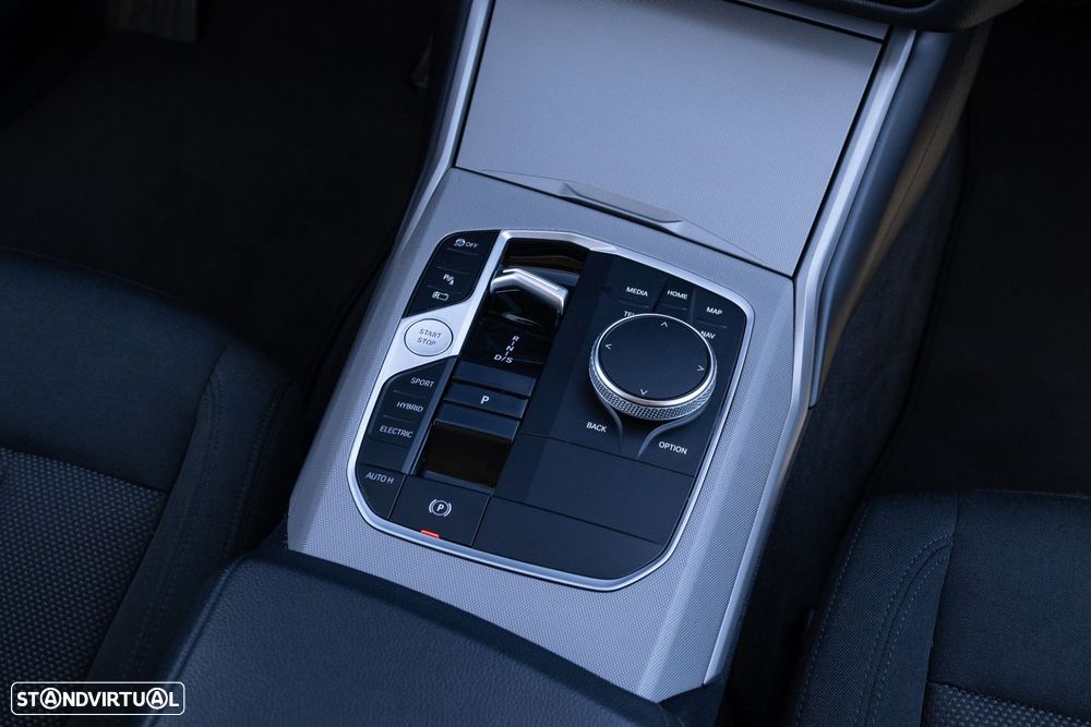 BMW 320 e Auto - 23