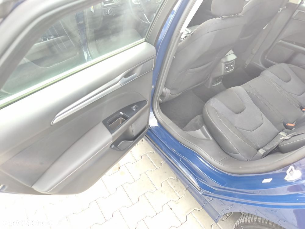 Ford Mondeo 2.0 TDCi Titanium - 32
