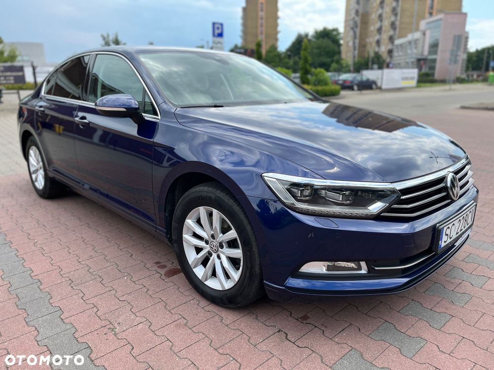 Volkswagen Passat 2.0 TDI SCR Comfortline DSG - 2
