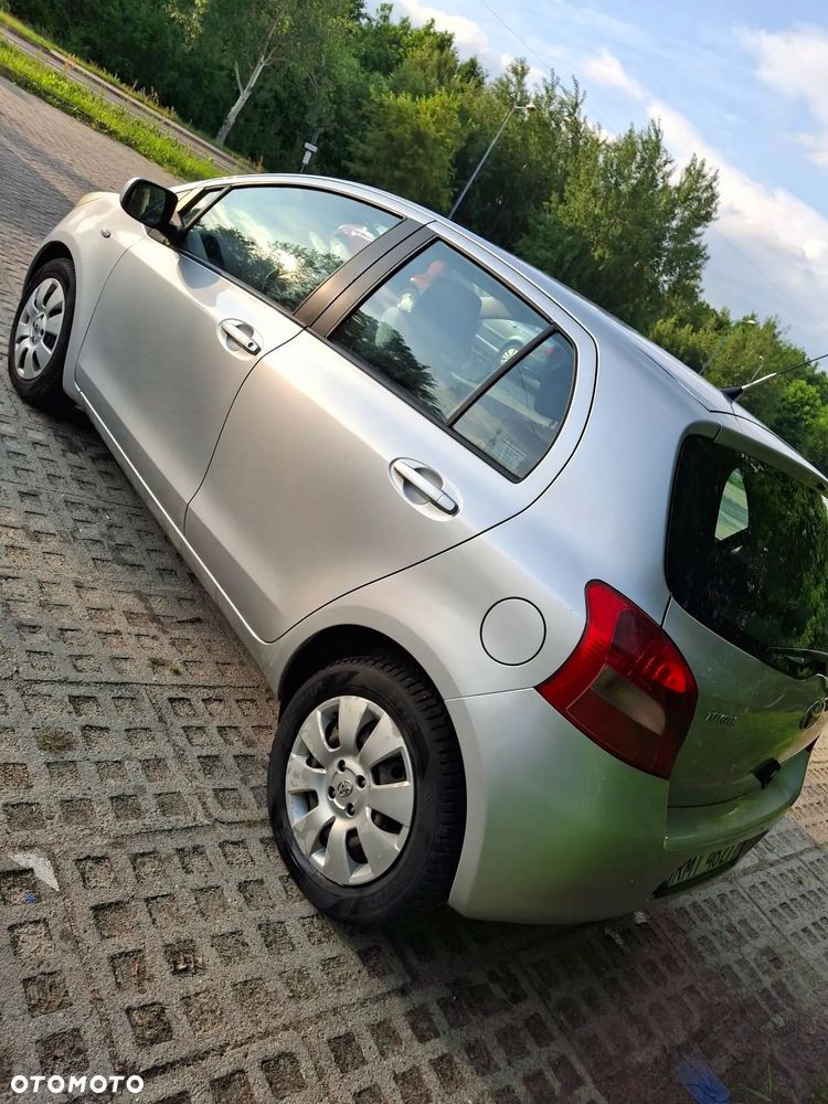 Toyota Yaris 1.3 Sol - 7