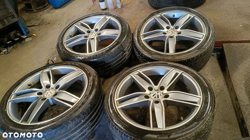 5x112 17 felgi aluminiowe VW  et 35 7,5