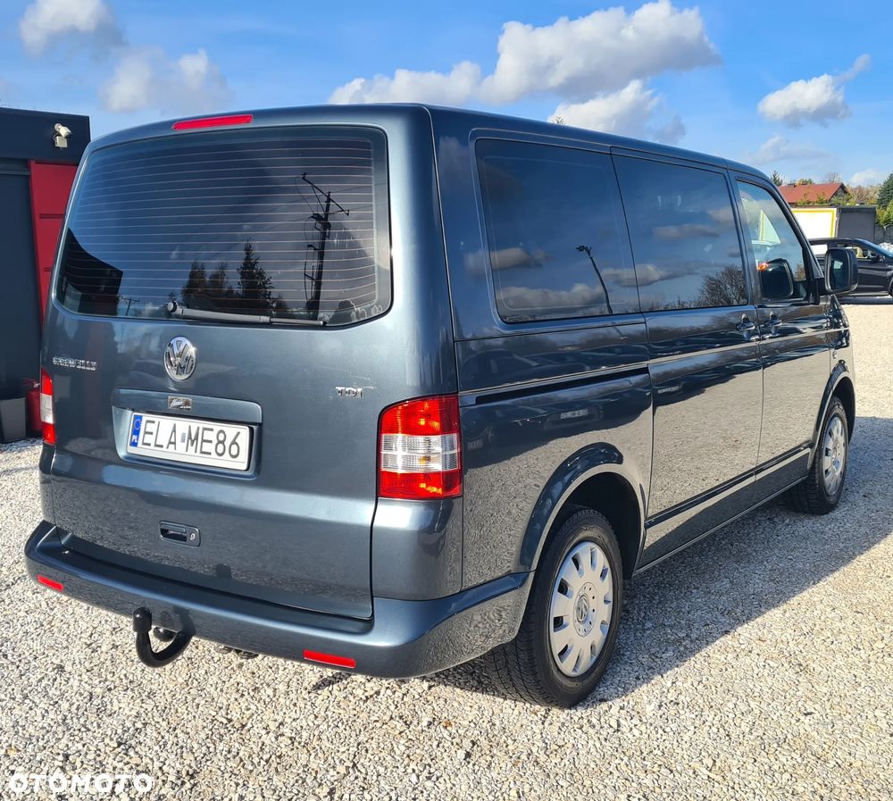 Volkswagen Caravelle - 19