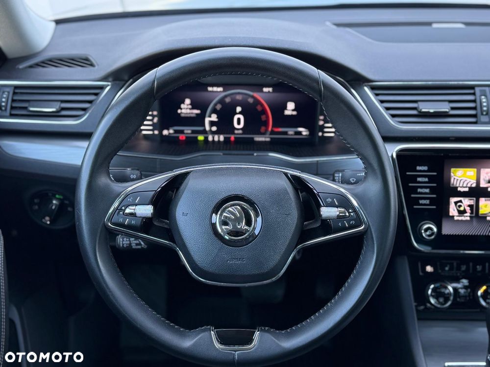 Skoda Superb 2.0 TDI SCR 4x4 Style DSG - 10