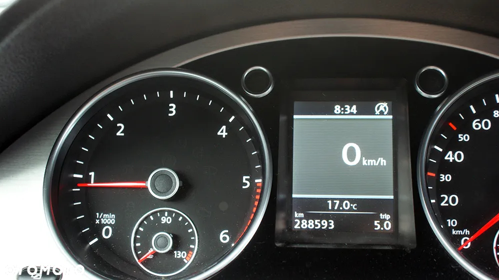 Volkswagen Passat 2.0 TDI Highline DSG - 14