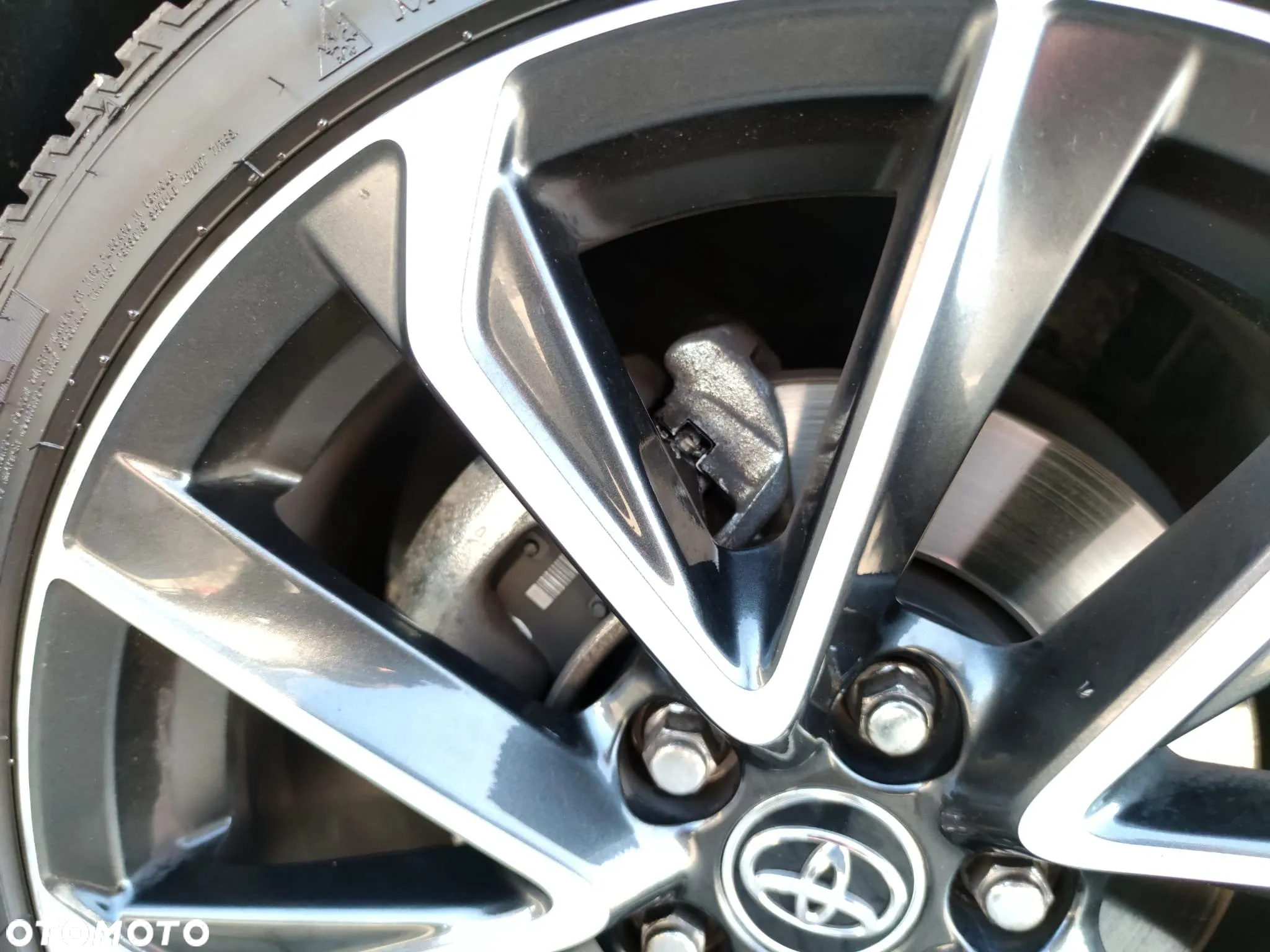 Toyota Corolla 2.0 Hybrid Executive - 17