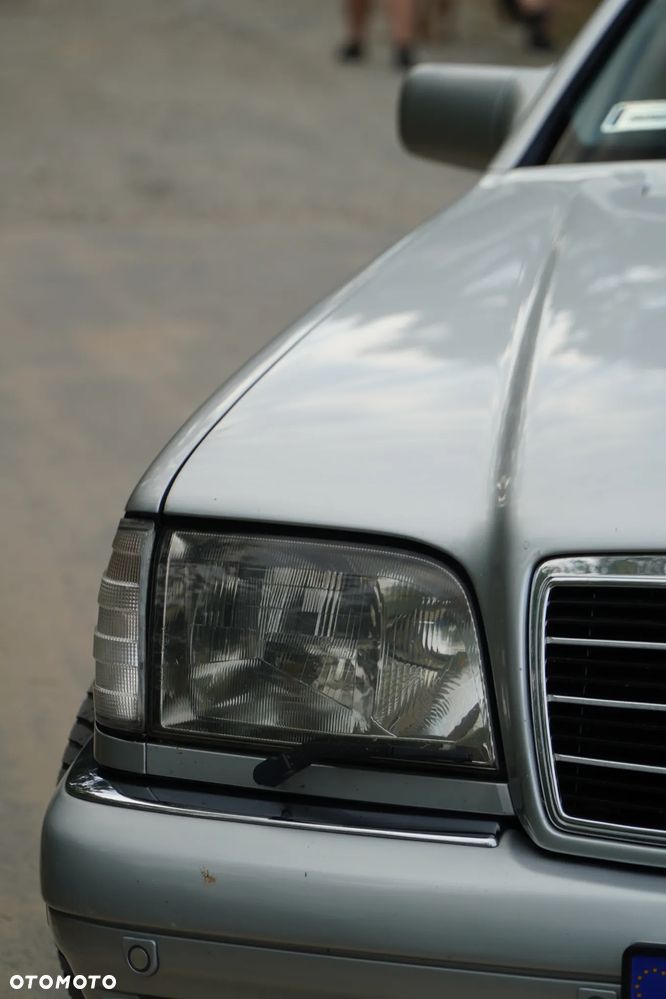 Mercedes-Benz Klasa S 300 TD - 25