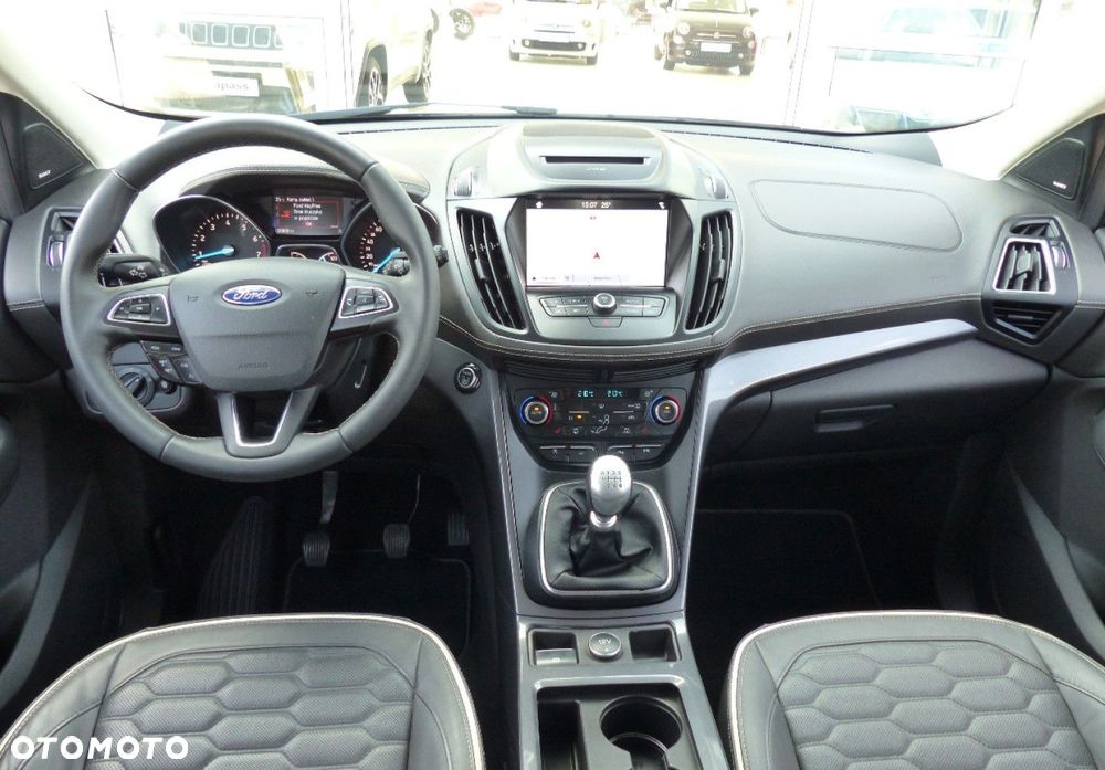Ford Kuga - 8
