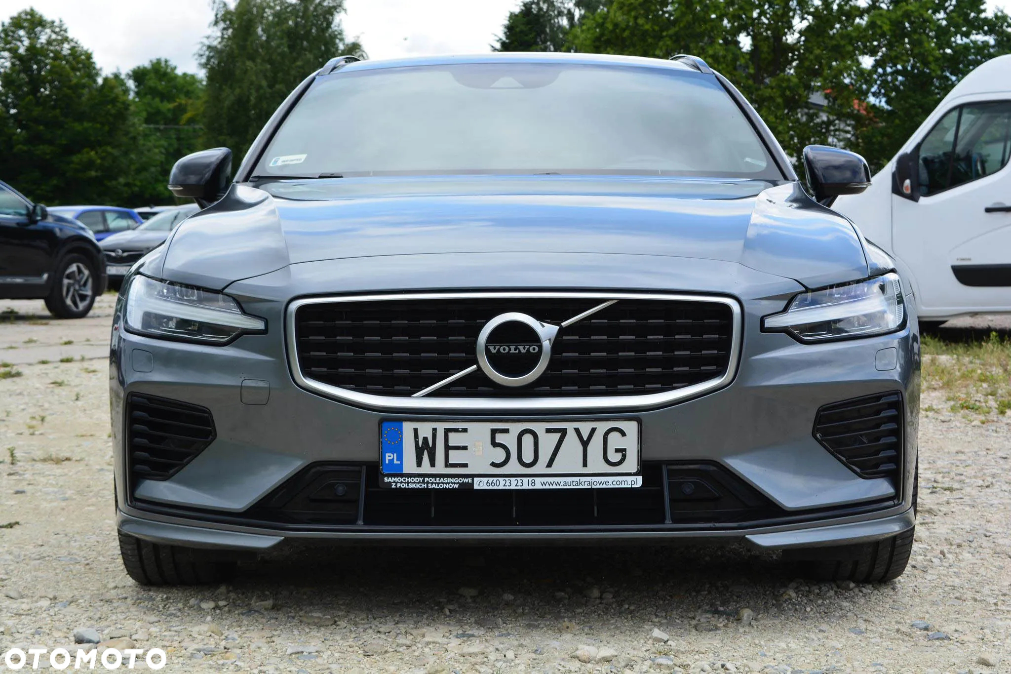 Volvo V60 T8 AWD Plug-In Hybrid R-Design - 6