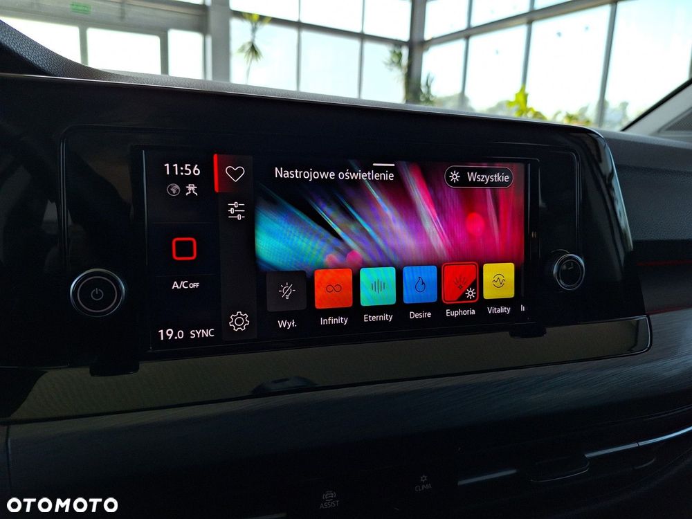 Volkswagen Golf - 30