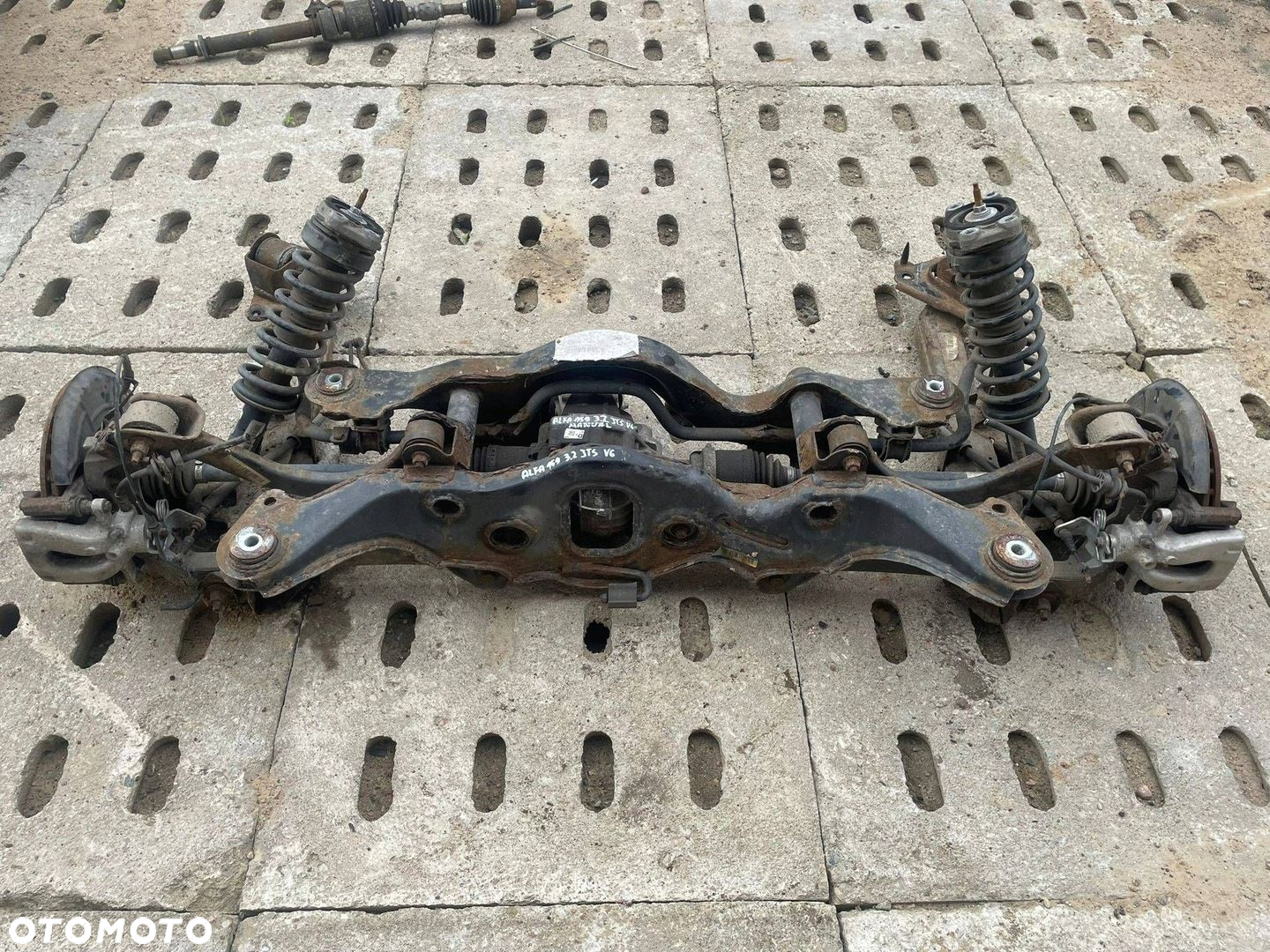 BELKA WÓZEK TYŁ ALFA 159 3.2 JTS V6 4X4 - 4