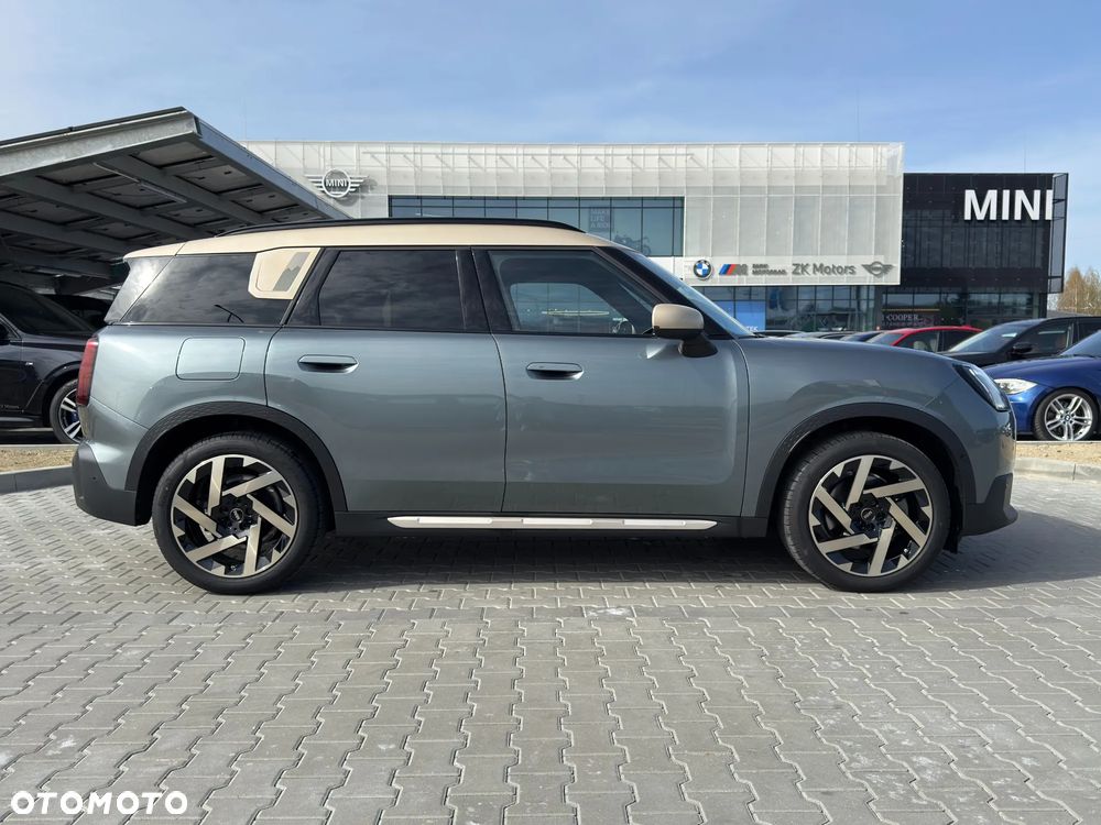MINI Countryman C mHEV Linia Favoured - 10