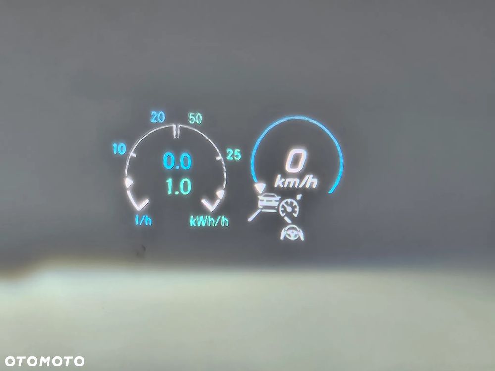 Mercedes-Benz GLA - 19