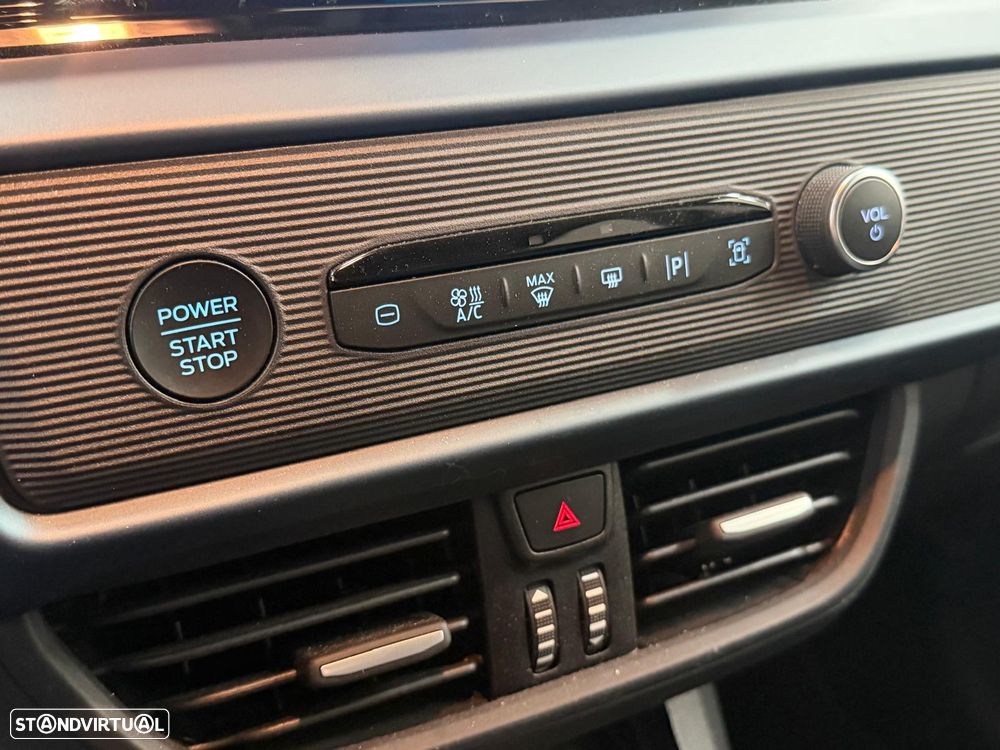 Ford Tourneo Courier 1.0 EcoBoost Active DCT - 14
