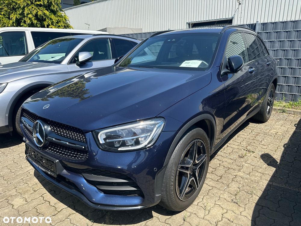 Mercedes-Benz GLC 300 d 4Matic 9G-TRONIC AMG Line - 12