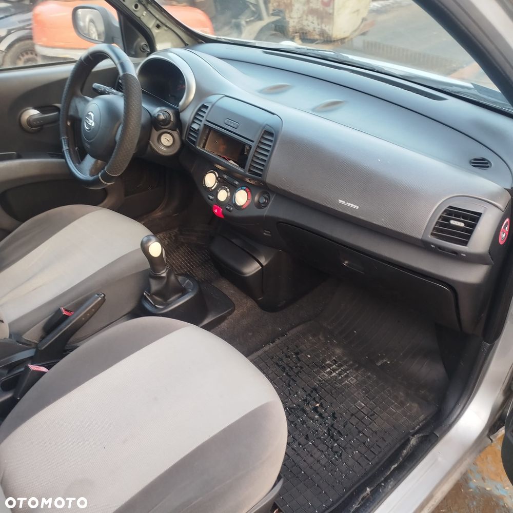 Nissan Micra K12 na części . - 4