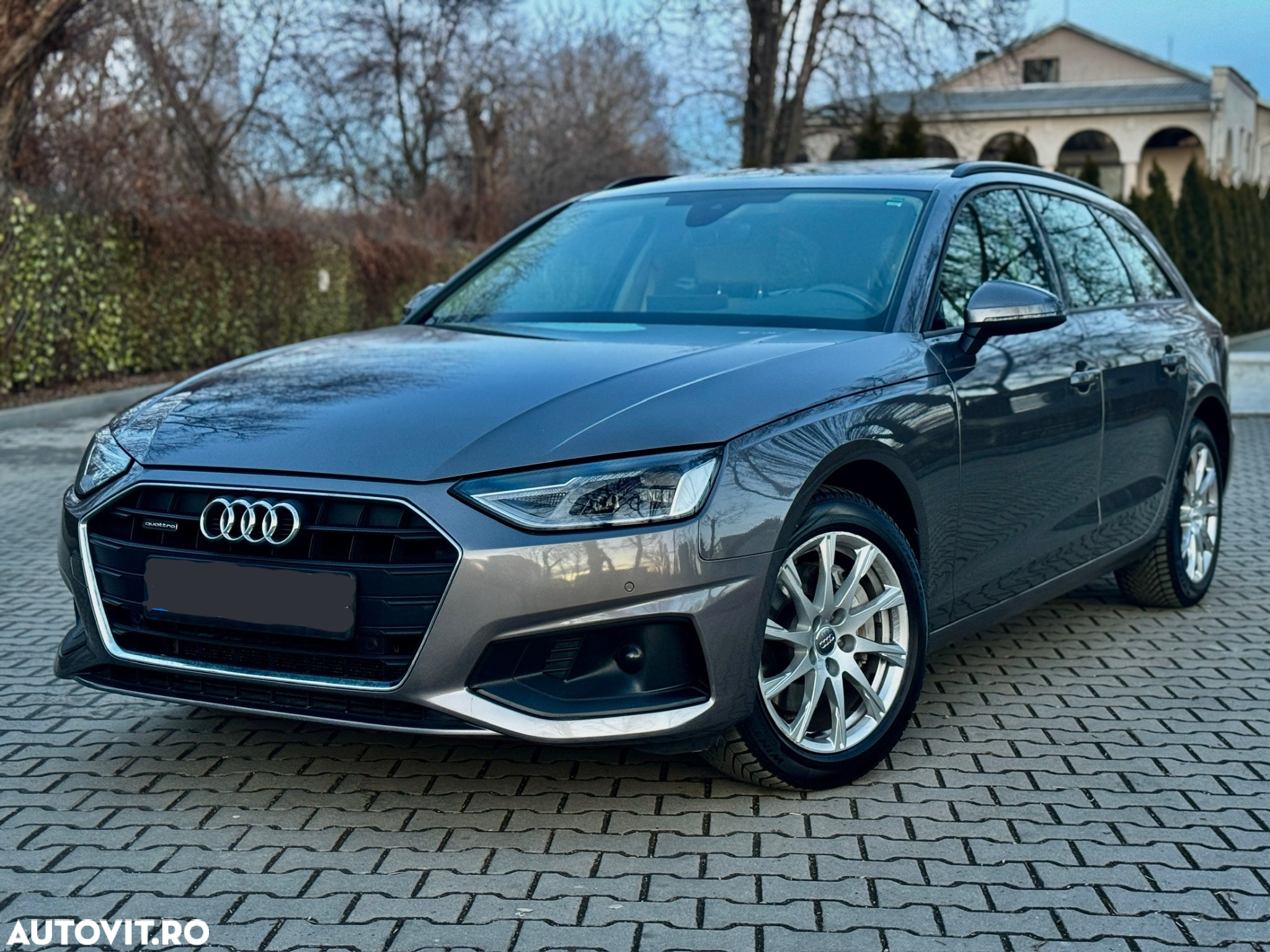 Audi A4 Avant 2.0 40 TDI quattro S tronic Advanced - 3