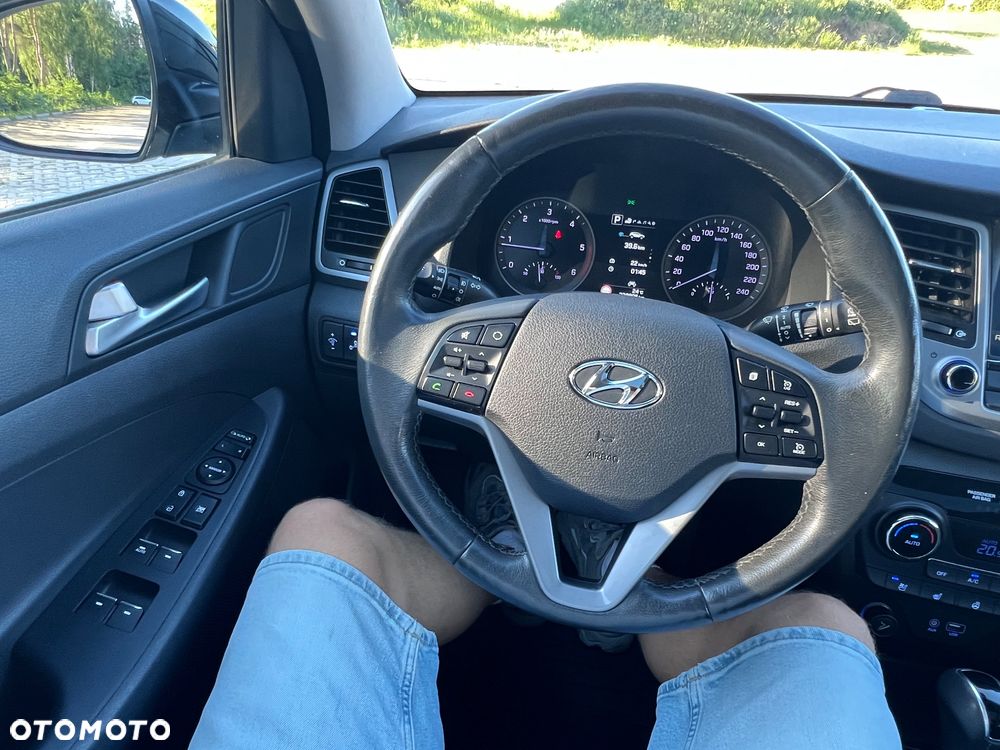 Hyundai Tucson 2.0 CRDI 4WD Automatik Premium - 26
