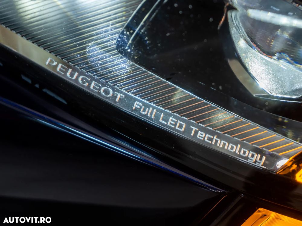 Peugeot 508 Plug-In Hybrid 225 e-EAT8 GT - 12