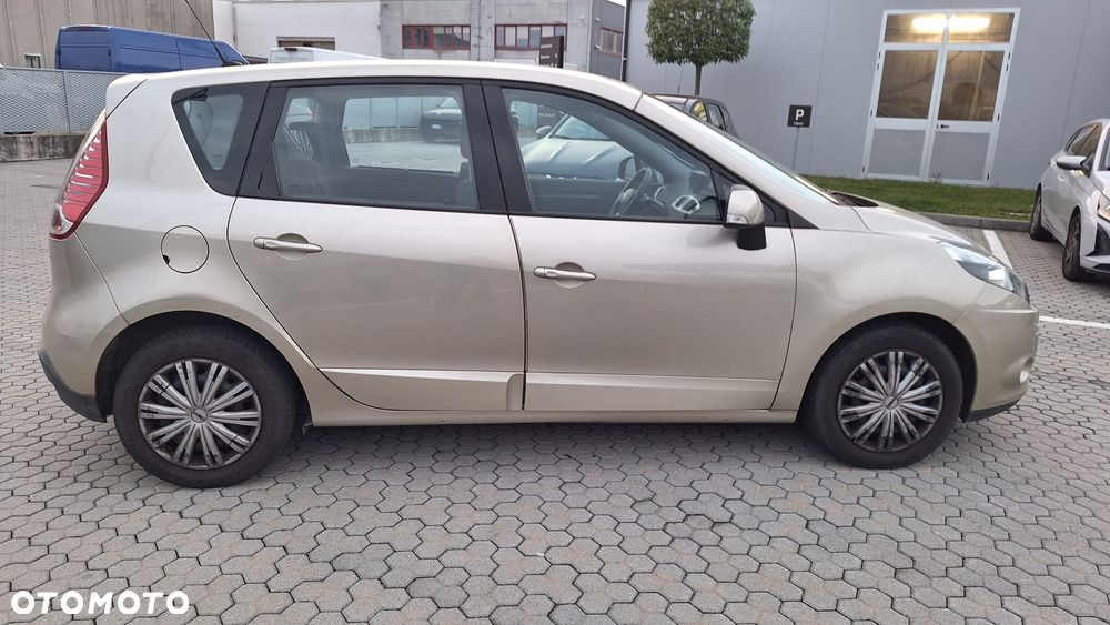 Renault Scenic 1.6 16V 110 Xmod Paris - 38