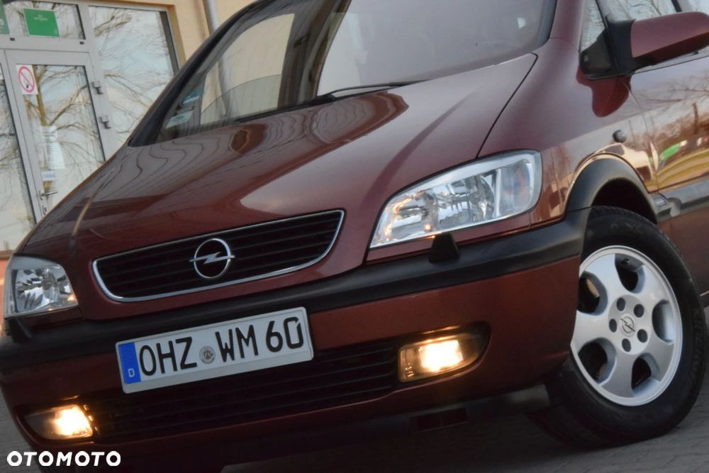 Opel Zafira 1.8 16V Elegance - 1
