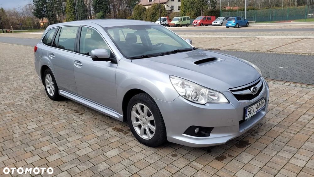 Subaru Legacy 2.0 D Sport Navi - 2
