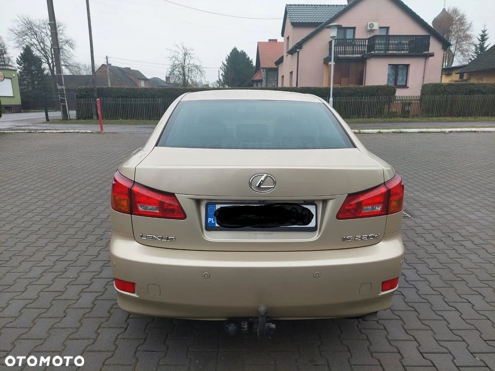 Lexus IS - 8