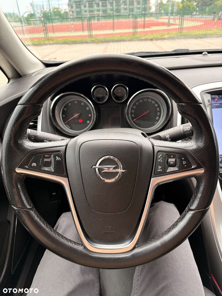 Opel Astra 1.6 T 111 - 8