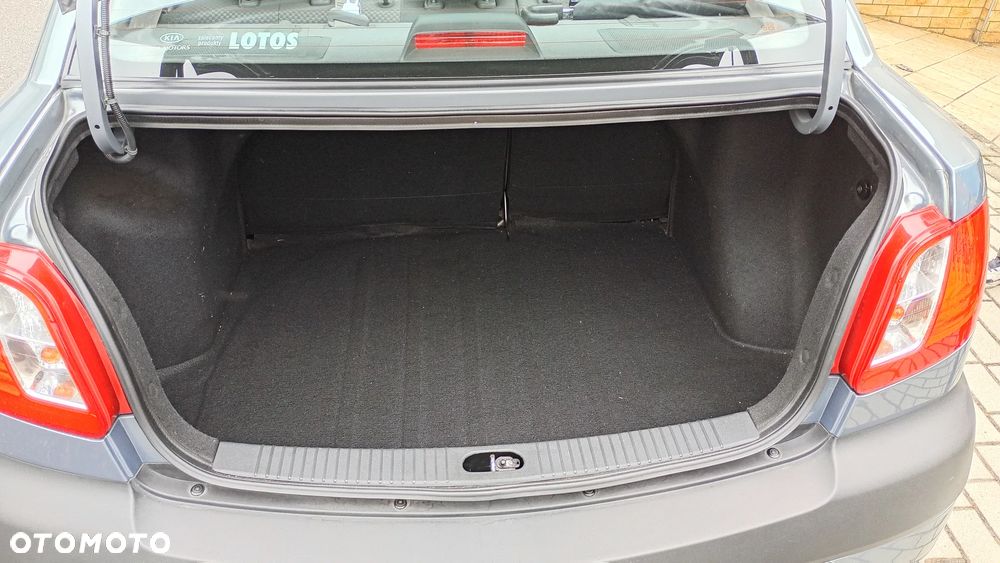 Kia Rio 1.4 Family - 7