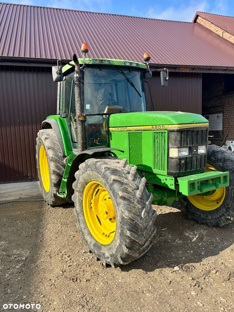 John Deere 6800 - 1