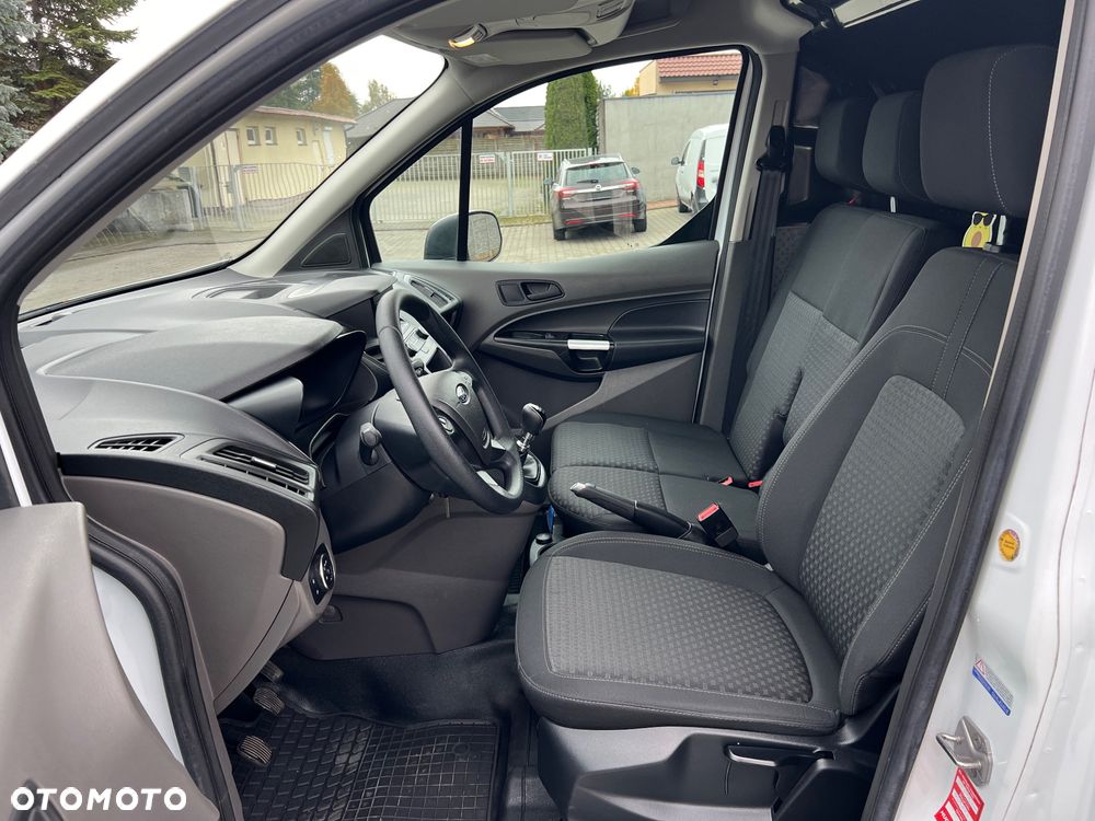 Ford Transit Connect - 15
