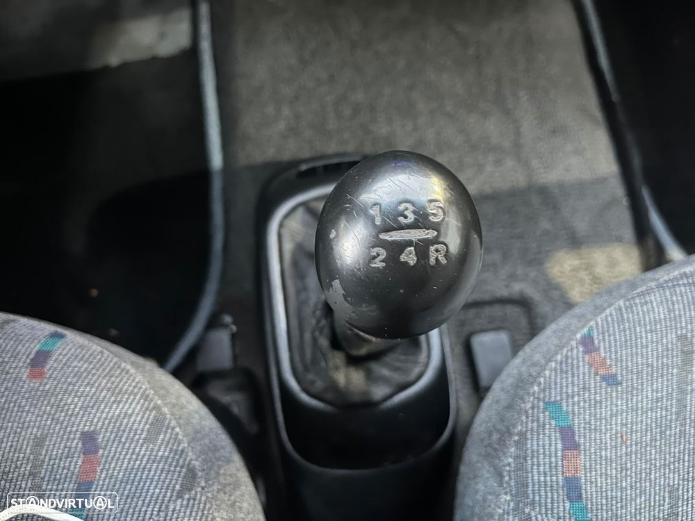 Hyundai H-1 - 19
