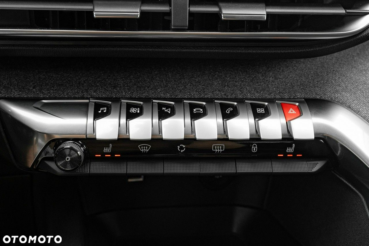 Peugeot 3008 1.2 PureTech GPF Allure S&S EAT8 - 24