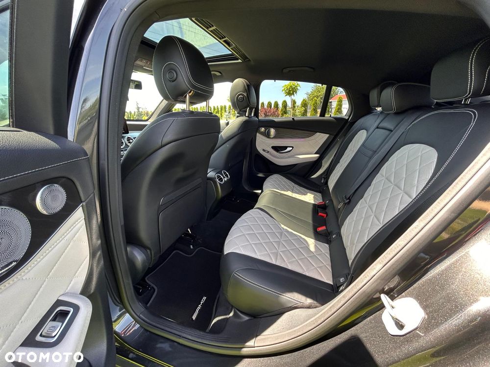 Mercedes-Benz GLC 300 d 4-Matic - 12
