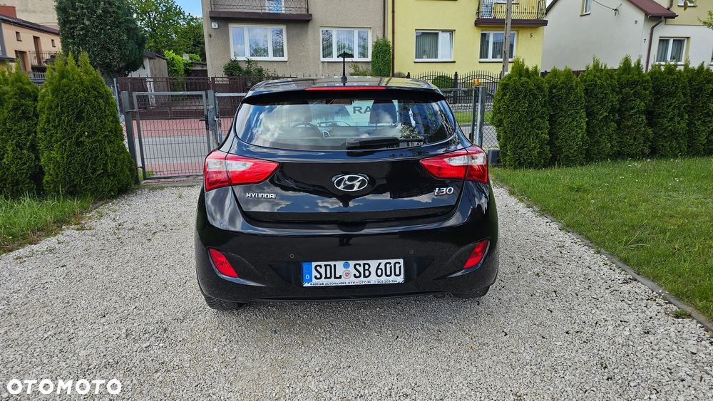 Hyundai i30 1.6 Automatik Trend - 25