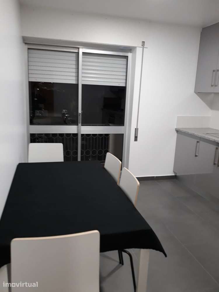Apartamento T3 - 50metros do Hospital de Santo André - Grande imagem: 2/14