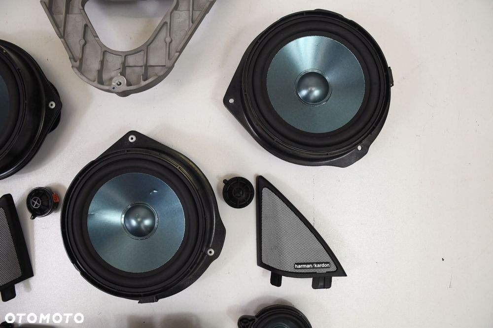 MERCEDES E KLASA W207 NAGŁOŚNIENIE HARMAN KARDON - 15