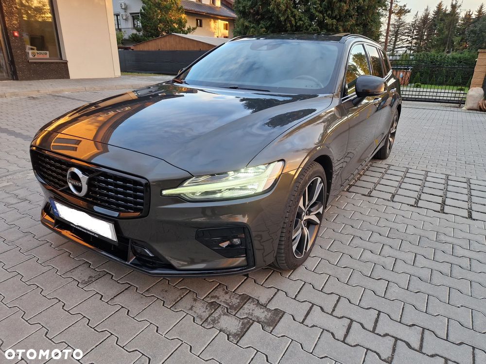 Volvo V60 D4 AWD R-Design - 11