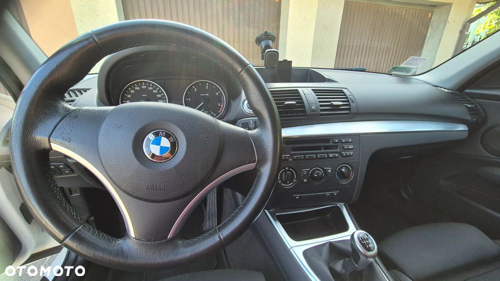 BMW Seria 1 116d - 9