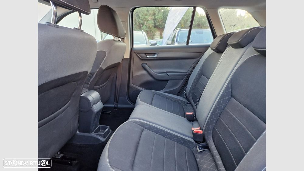 Skoda Fabia 1.0 TSI Ambition DSG - 12