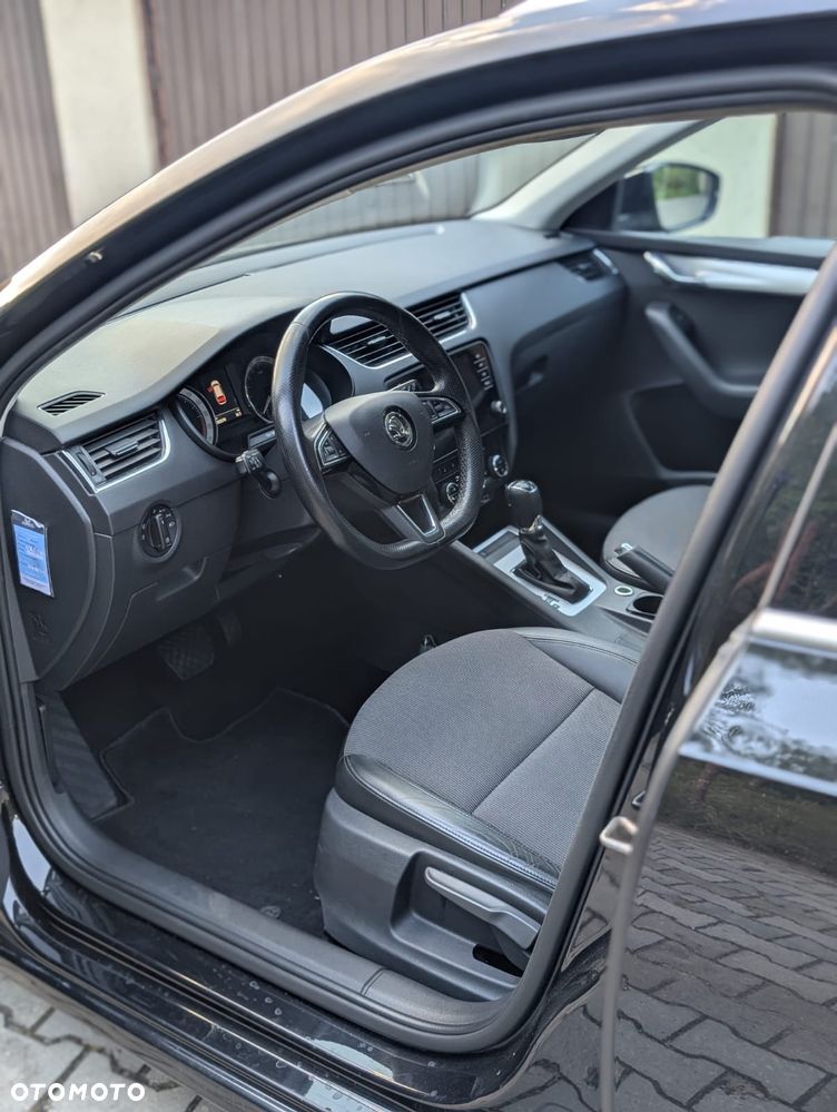 Skoda Octavia Combi 1.6 TDI DSG Clever - 11