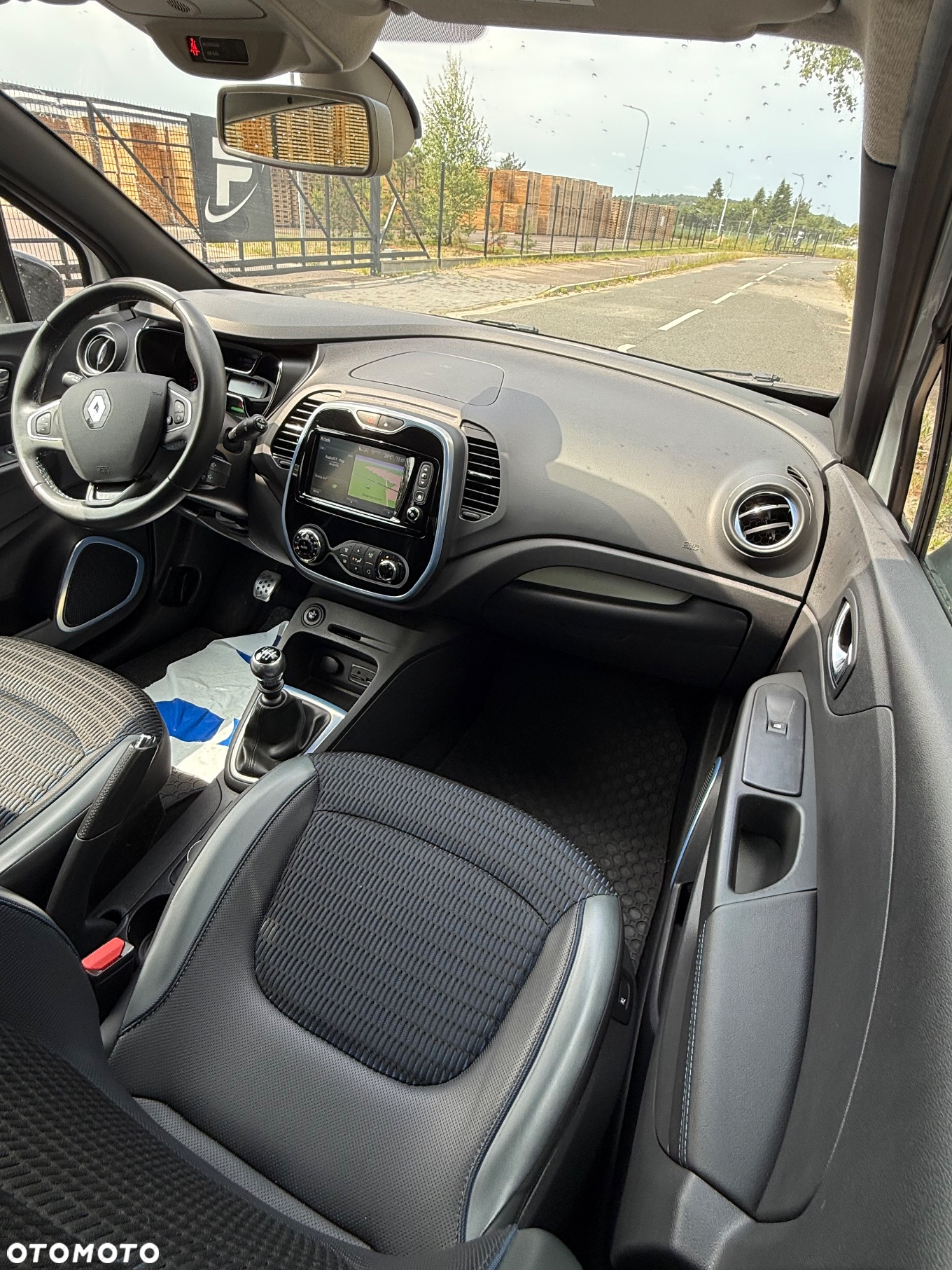 Renault Captur 1.2 Energy TCe Limited - 22