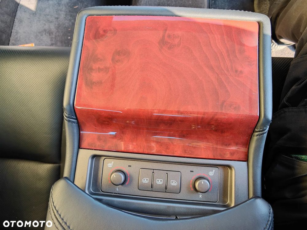 Lexus LS 460 AWD Impression Line - 27