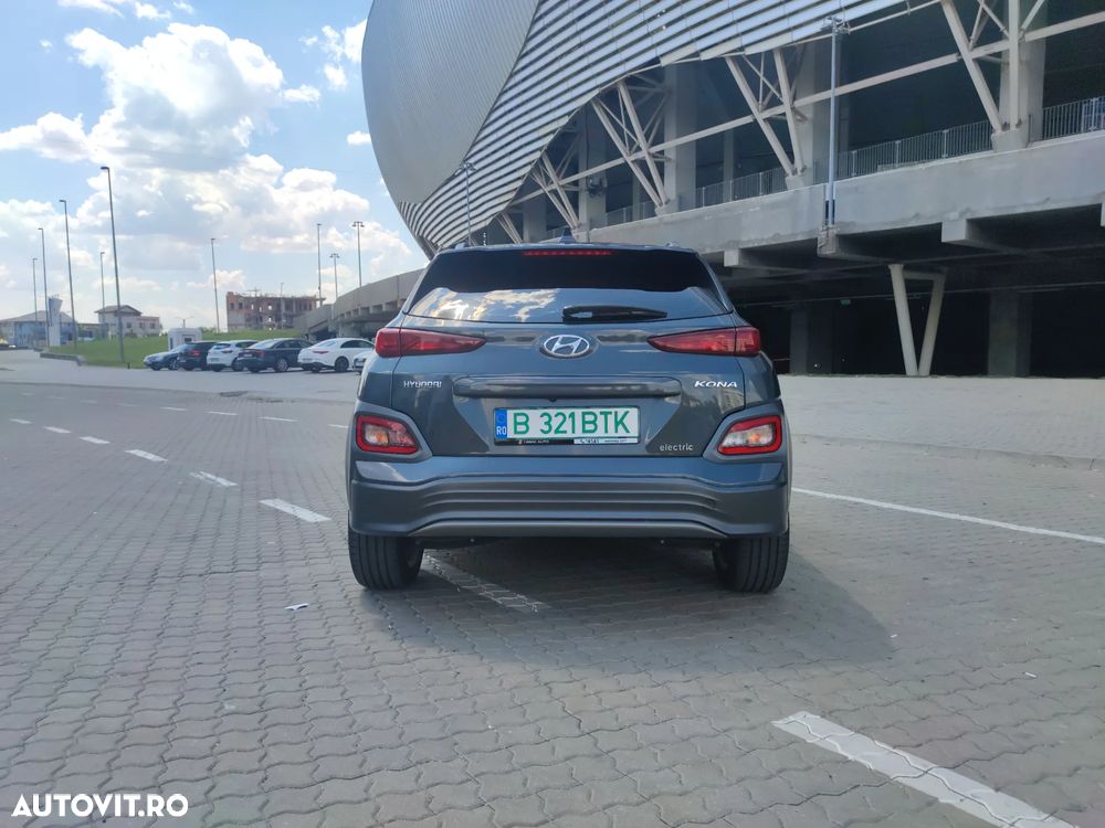 Hyundai KONA EV - 6