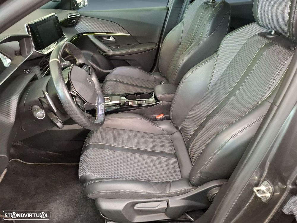 Peugeot 2008 1.2 PureTech GT EAT8 - 10