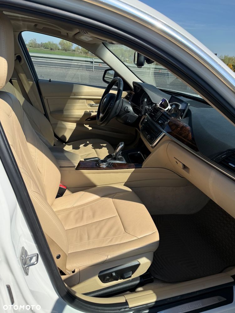 BMW Seria 3 328i Sport-Aut Luxury Line - 6