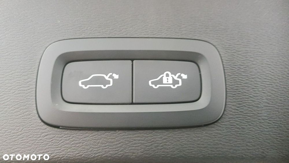 Volvo XC 40 - 18